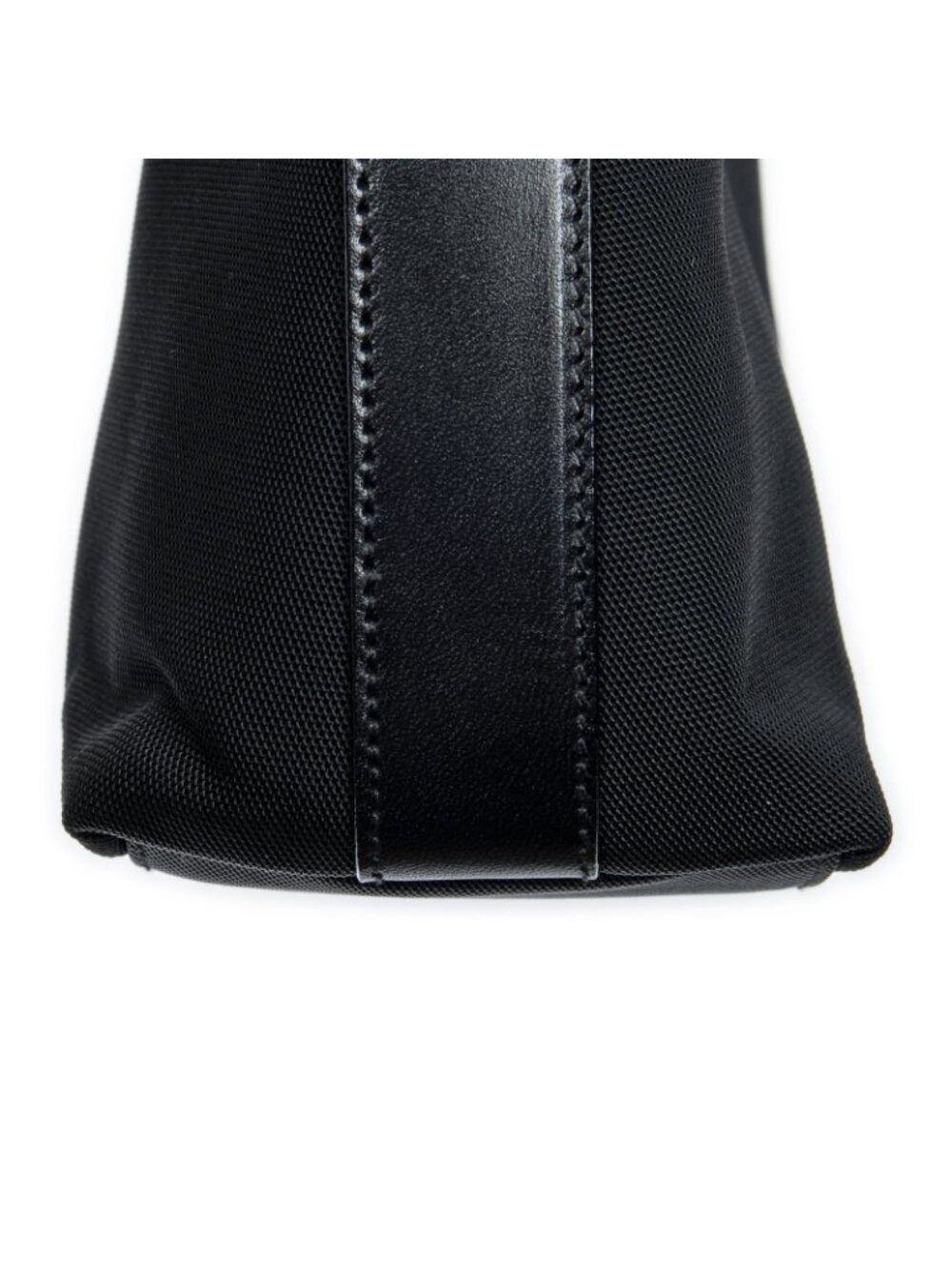 Gucci Small Zip Hobo Black Nylon Canvas - Picture 7 of 10